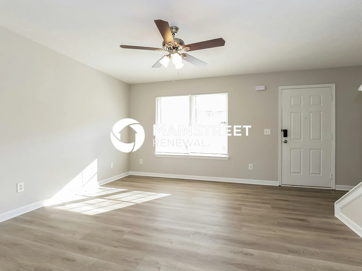 1021 Arlene Dr — Photo 2