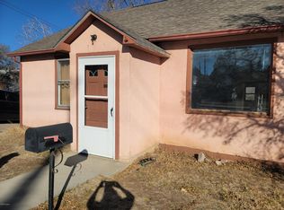 319 S Summit Ave, Newcastle, WY 82701