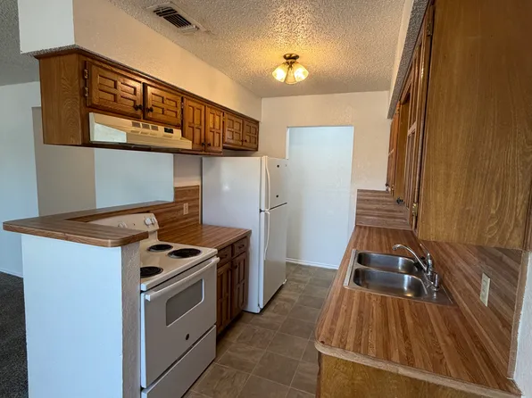 213 S Beverly St APT 1, Crowley, TX 76036