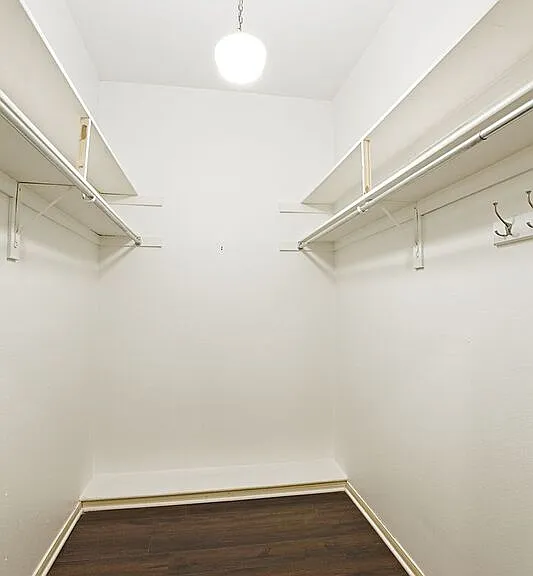 3217 Squireswood Dr — Photo 42
