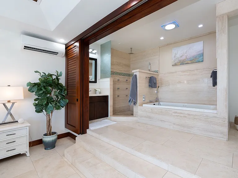 5017 Kalanianaole Hwy — Photo 16