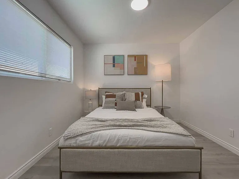 1424 Winn Dr W — Photo 15