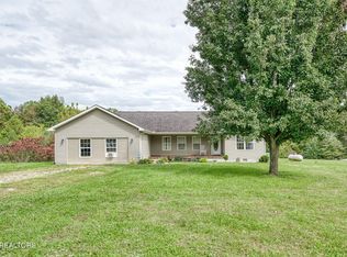 2047 Todd Rd, Clarkrange, TN 38553