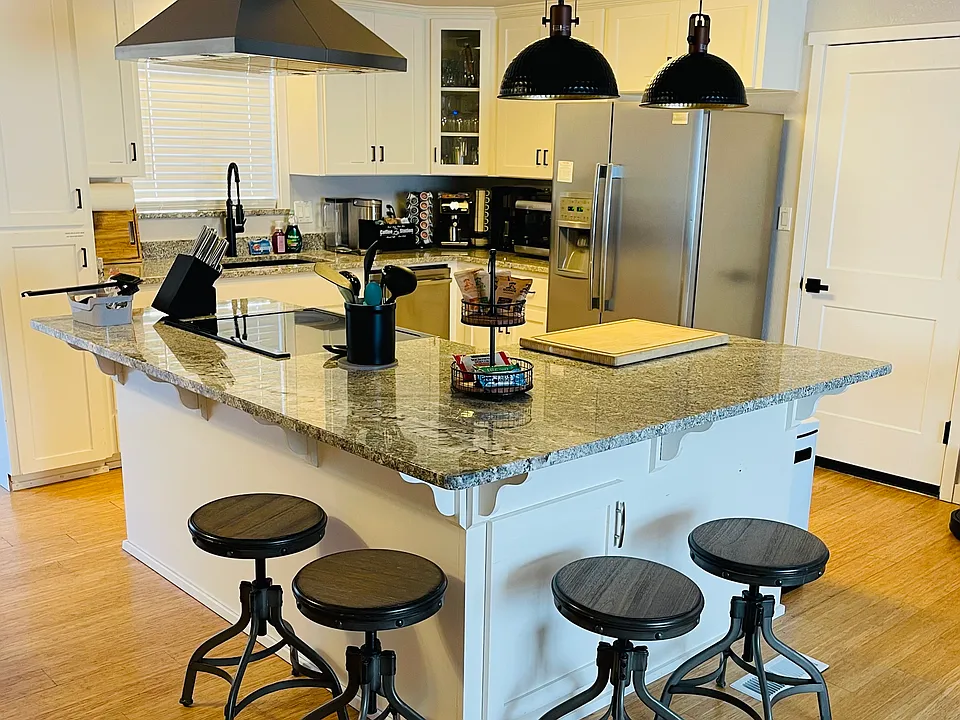 Sequoia Cir