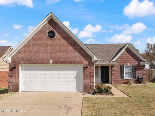 696 Northwood Hills Dr, Hernando, MS 38632