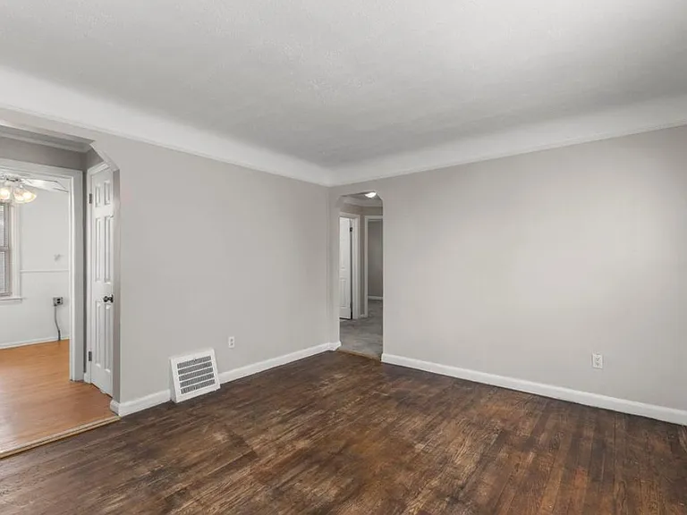 3511 Monroe St — Photo 26