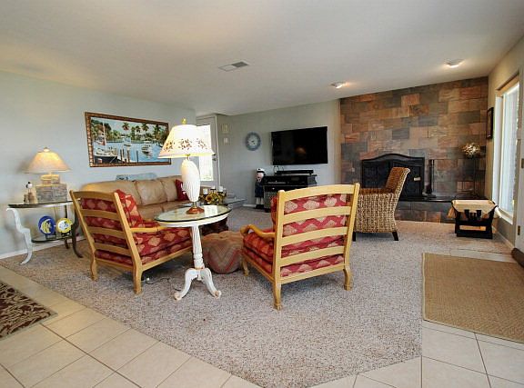 2nd image of 321 Admiral Dr