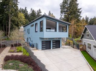 2484 Panorama Dr, Eugene, OR 97405