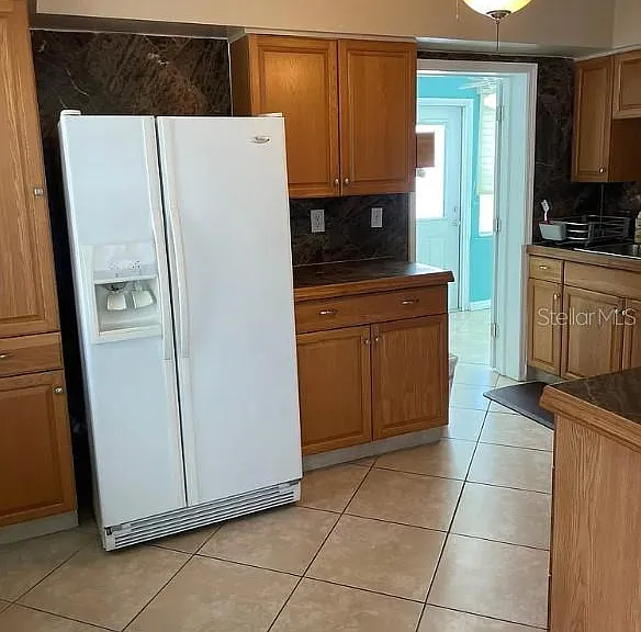 641 Folsom St S — Photo 5