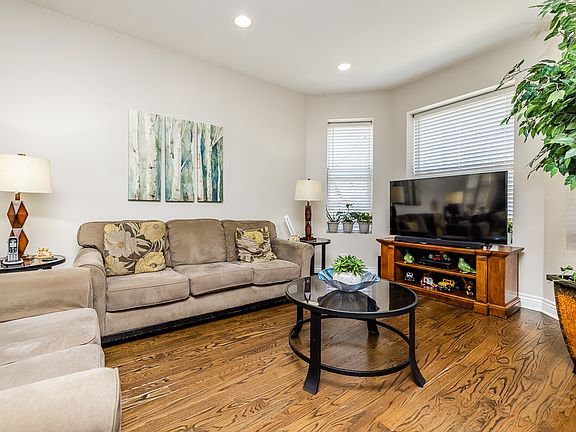 2nd image of 2220 N Keystone Ave #1