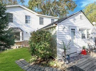 55 Taber St, Patchogue, NY 11772