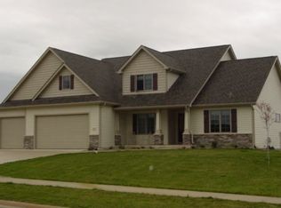 2730 E Lake Tahoe Trl, Warsaw, IN