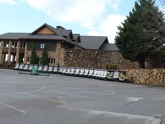 5th image of 106A Mountain Harbour Dr