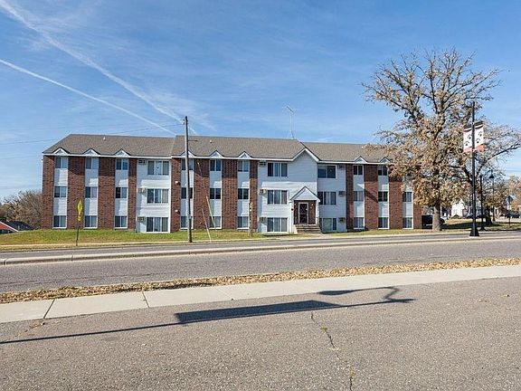 2nd image of 1011 5th Ave S APT 204