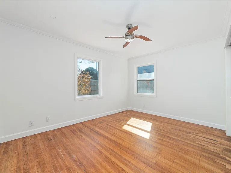 4415 Merwin St — Photo 13