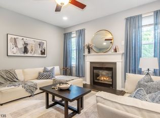 40 Devonshire Dr, Clifton, NJ 07013