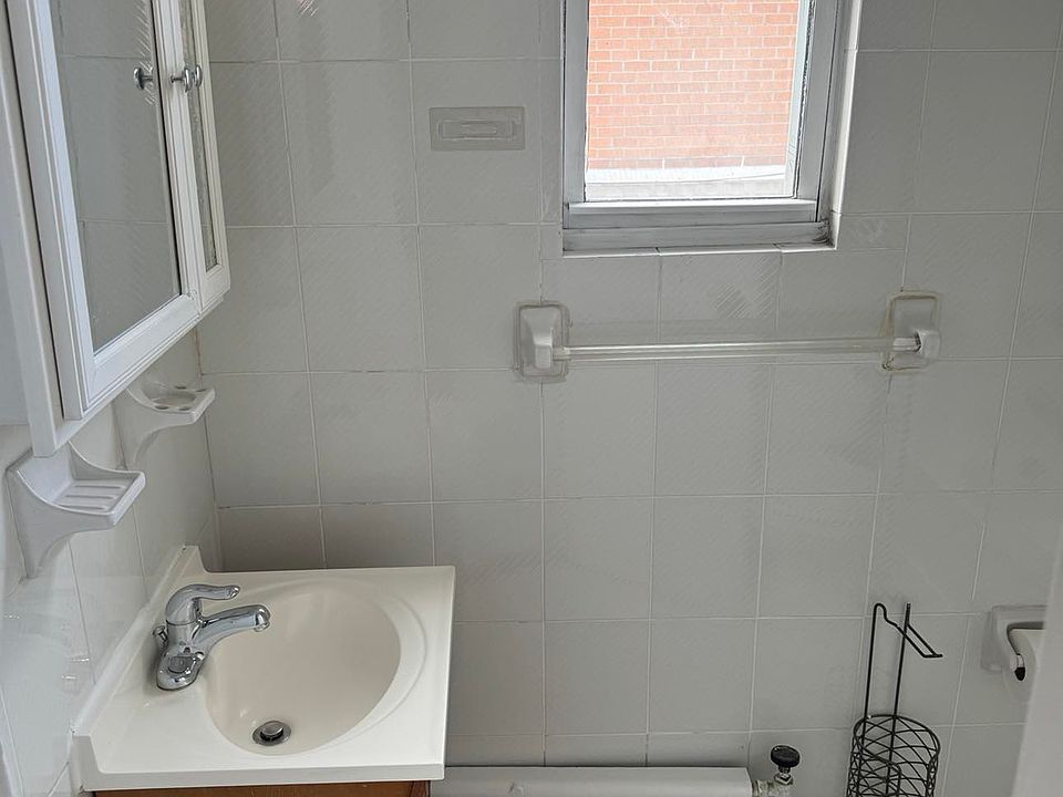 1st image of 20-49 49th St #2