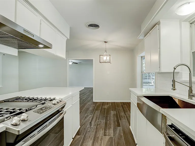 4134 Hill Oak Dr — Photo 7