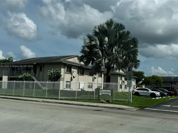 (undisclosed Address), Miami, FL 33193