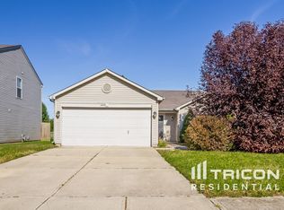6810 W Littleton Dr, McCordsville, IN