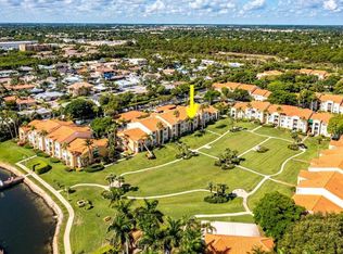 157 Yacht Club Way APT 206, Hypoluxo, FL 33462
