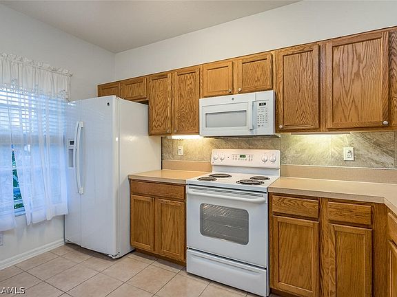 3rd image of 8251 Pacific Beach Dr
