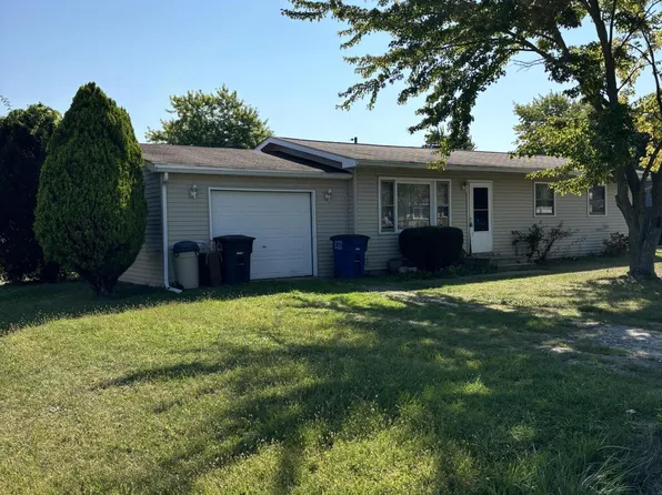 4851 N Clover Ln, Michigan City, IN 46360