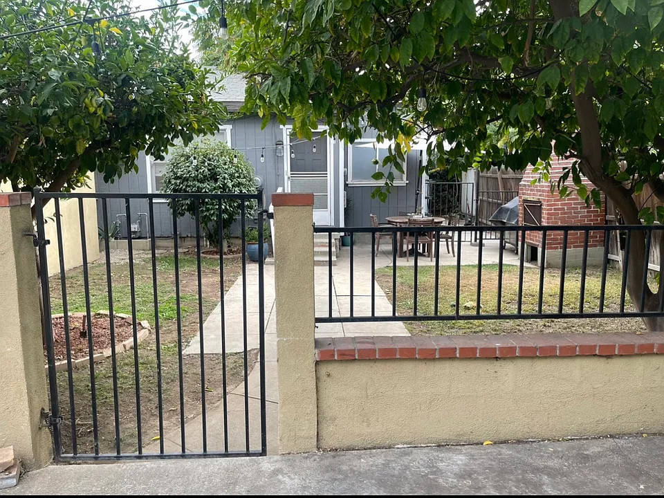 11308 1/2 Martha St