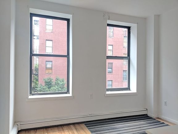 5th image of 301 E 103rd St APT 6