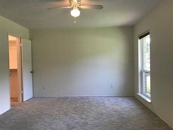 5th image of 6826 Pickett Dr