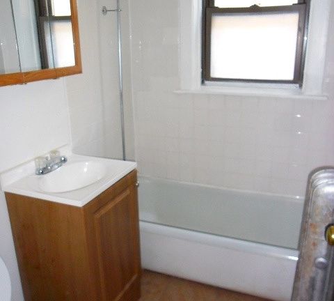 5th image of 6300 N Magnolia Ave