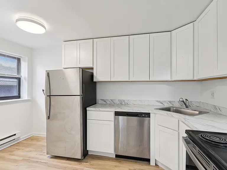 Springfield Green Apartments — Photo 39
