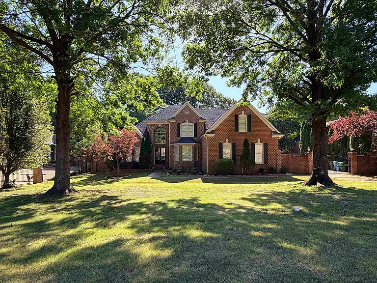 1816 New Riverdale Rd — Photo 2