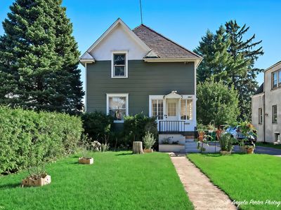 2721 Eshcol Ave, Zion, IL, 60099