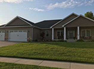 2811 Castlerock Rdg, Springfield, IL 62711