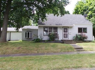 2412 Cooledge Ave, Akron, OH 44305