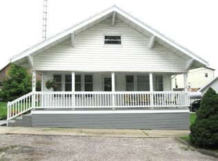 705 E Cherry St, Petersburg, IN