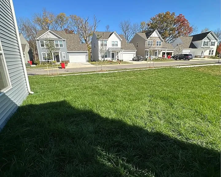 19 Eisenhower Ave — Photo 7