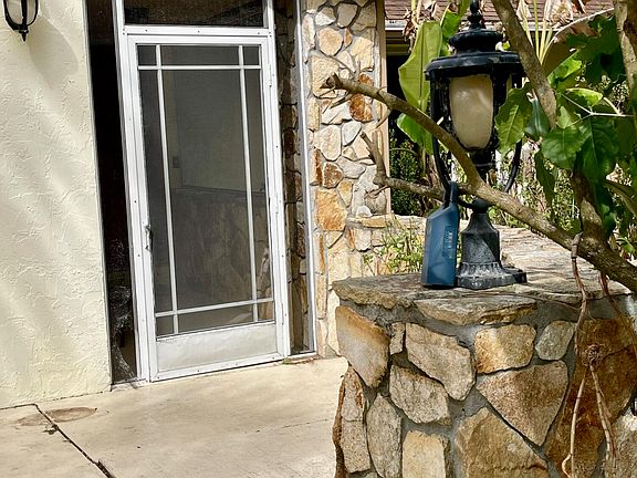 2nd image of 6685 Lakeside Road