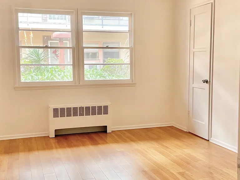 228 S Sycamore Ave #11 — Photo 19