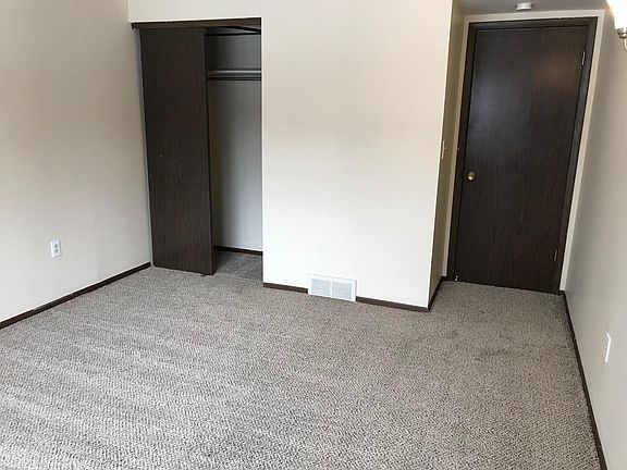 4th image of 5966 Jodie Ln APT 3
