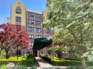 42 Barker Ave APT 1B, White Plains, NY 10601