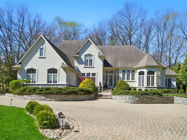 3625 Wood Hollow Rd, Dayton, OH 45429