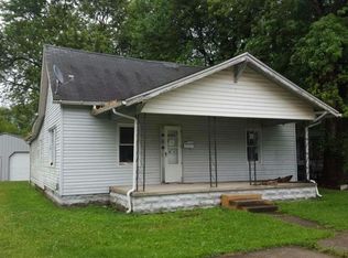149 5th St SE, Linton, IN 47441