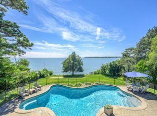 6 Peconic Rd, Southampton, NY 11968