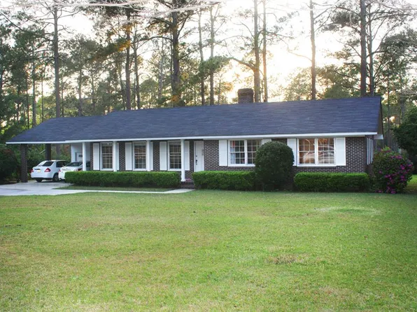 1336 4th St SW, Moultrie, GA 31768