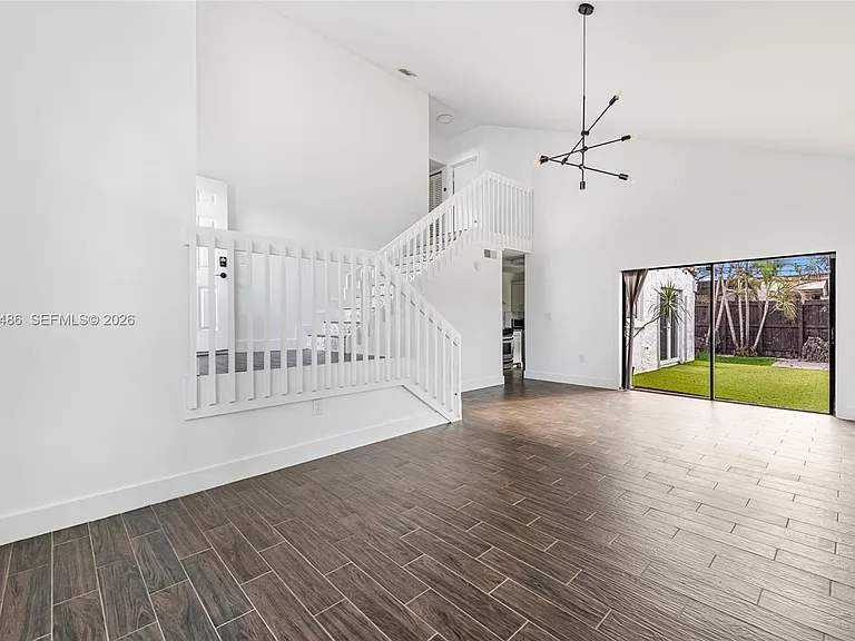 6768 SW 104th Ave — Photo 12