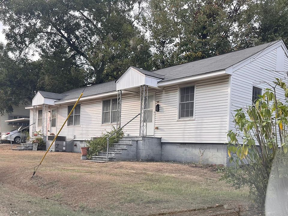 1st image of 2100 20th St #2100