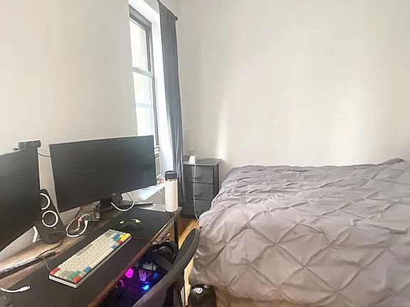 4th image of 512 E 80th St APT 5