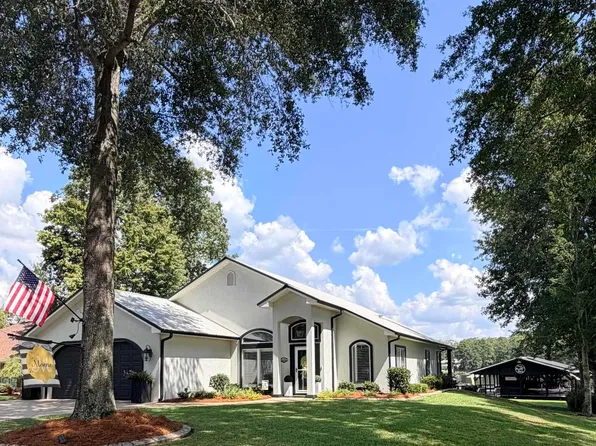 252 Spruce Dr, Chatham, LA 71226